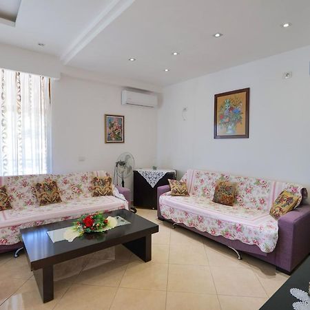 Arijons Apartments Sarandë Exteriér fotografie